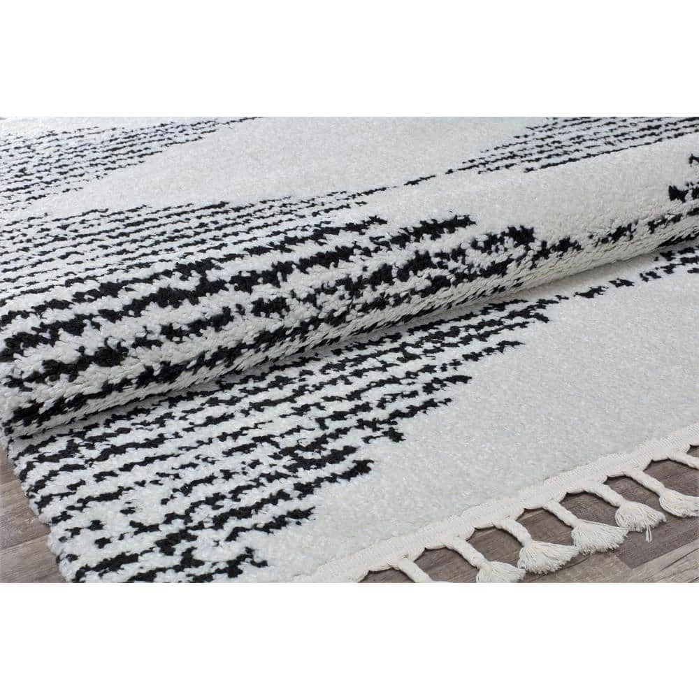 Mason Shag Heath White 2 ft. x 4 ft. Area Rug by CosmoLiving by Cosmopolitan 6 Mason Shag Heath White 2 ft. x 4 ft. Area Rug by CosmoLiving by Cosmopolitan - Image 4